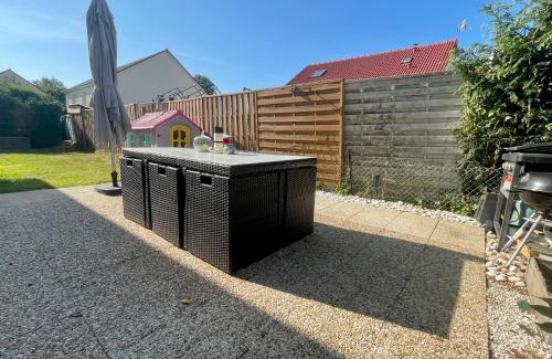 Spay House | Convenient Stay Near Le Mans with 6 Beds & Family Amenities