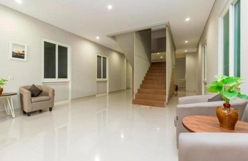 Grogol Utara House | Budget-Friendly Stay at Home 899 Patal Senayan