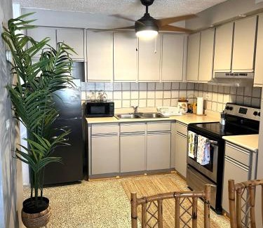 Levittown House | Home Aire Familiar