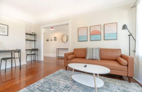 Mosswood Apartment | Welcoming Home and Cottage in Mosswood for Families