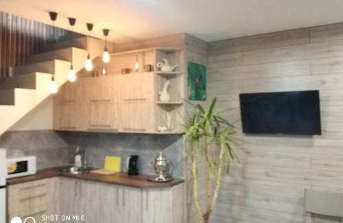 Darnyckyj Villa | Relax at Home and SPA: Guest Rated 9.8 with Hot Tub