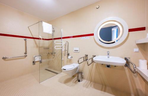 Stradom Apartment | Cozy Home Aparthotel: Pet-Friendly & Family-Oriented Stay