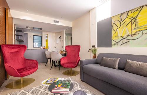 Ensanche Centro Apartment | Stylish Home Art Apartments Soho - Family-Friendly Retreat