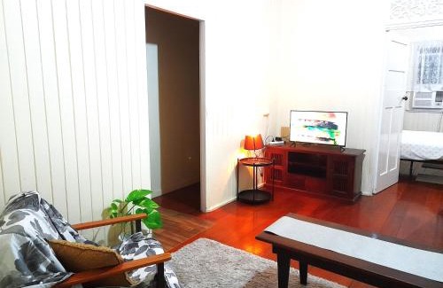 Allingham House | Beachfront Retreat in Ingham: Your Coastal Escape Awaits