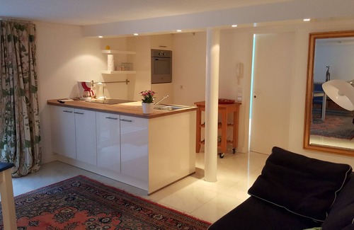 Borgfeld Apartment | Relax at Home Away: Pet-Friendly Retreat in Bremen