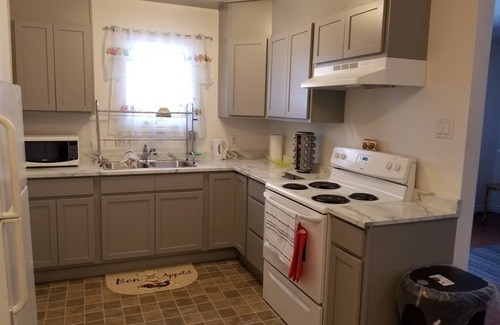 Grand Falls - Windsor Apartment | Comfortable Retreat: Home Away From Home with Breakfast