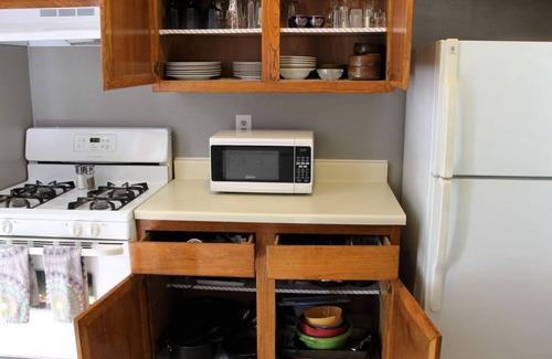 Village At Walnut Creek House | Cozy Retreat: 2 Bedroom Stay with Pet-Friendly Amenities