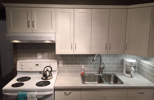Lethbridge House | Your Ideal Retreat: A Home Away From Home!