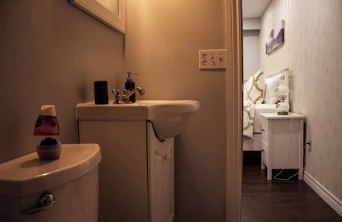 Halton Regional Municipality Other | Welcoming Home Away From Home with Family-Friendly Amenities