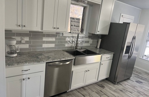 Landon Branch House | Perfect Getaway - Home Away From Home in Central Waco
