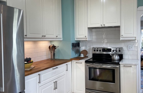 Loyal Heights House | Cozy Retreat with Pet-Friendly Amenities for Your Family