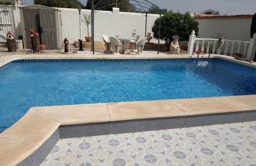 El Chaparral Apartment | Your Ideal Oceanfront Retreat: Pet-Friendly & Family-Ready