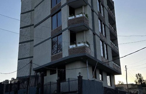 Nifas Silk-Lafto Apartment | Cozy Retreat: Perfect Child-Friendly Getaway