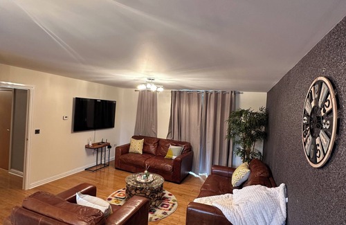 Whittington Apartment | Home away from Home!