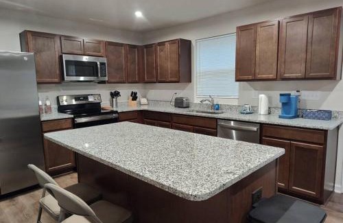 Troutman House | Home away from Home in Charlotte North Lake Norman
