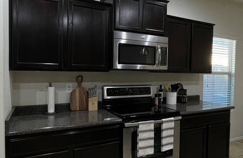 Laveen House | Ideal Retreat in Sunny AZ with Office & 4 Bedrooms