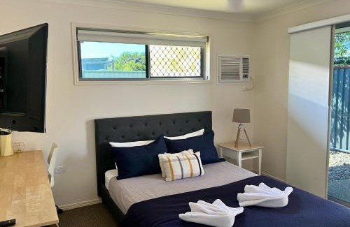 Bundaberg South Villa | Comfortable Retreat in Central Bundaberg with Spa & More