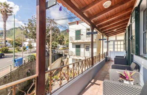 Canical Apartment | Comfort and Ocean Views Await at Home Away From Home