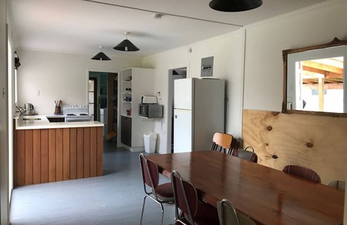 Twizel House | Inviting Retreat in Twizel with Free WiFi and Breakfast