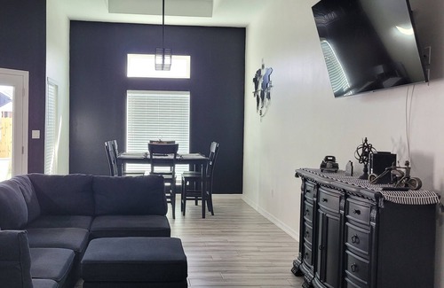 Olmito House | Exceptional Getaway: Home Away From Home with Spa & Hot Tub