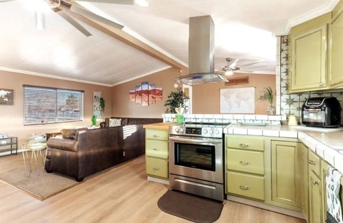 Pahrump House | Inviting Retreat with Spa & Hot Tub near Death Valley