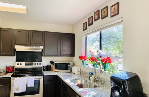 Round Rock House | Your Perfect Home Away from Home: Guest Rated 10/10