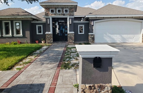 San Juan House | Your Ideal Retreat: A Home Away from Home!