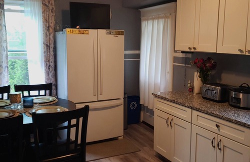 Washington House | Comfortable Retreat Near Pools, Parks, and Scenic Trails