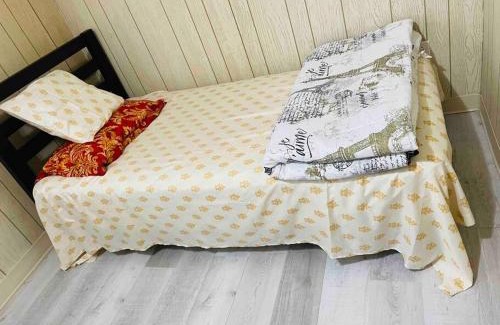 Niagara Falls House | Cozy Retreat at Niagara View - Pet Friendly & Hot Tub