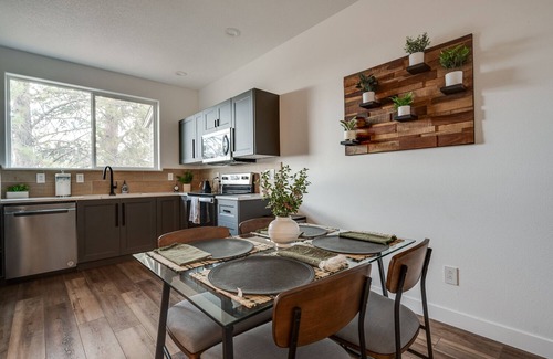 Southern Crossing House | Prime Location Home Near Old Mill with Family-Friendly Amenities