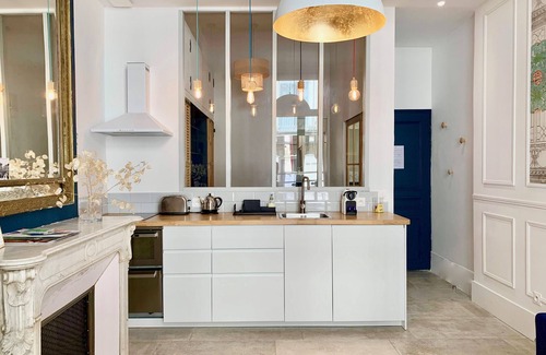Gares Apartment | Perfect Getaway at Home Chic Home - Les Suites de La Comédie