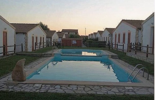 Viddalba House | Pet-Friendly Retreat with Ocean View & Spa Amenities