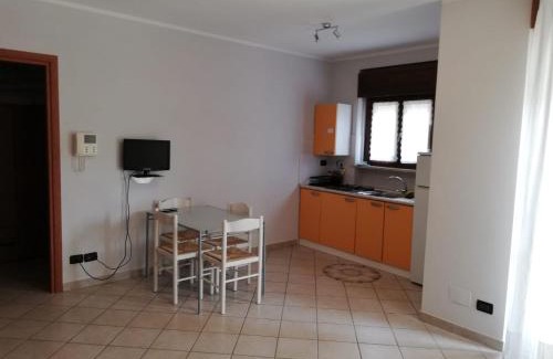 Chivasso Apartment | Discover Family-Friendly Comfort at Home di Federico