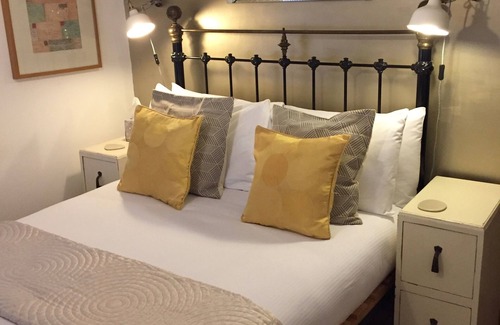 Beachampton Bed & Breakfast | Top-Rated Home Farm Bed & Breakfast with Delicious Breakfast