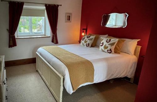 Beachampton Bed & Breakfast | Relax at Home Farm Bed & Breakfast - Guest Rated 9.3