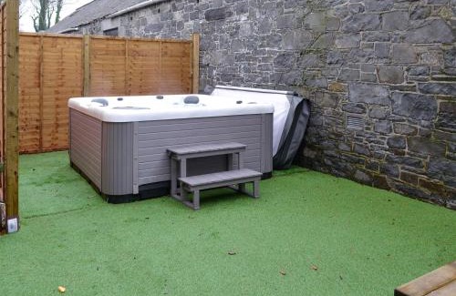 Dunragit House | Home Farm - The Dairy: Pet & Child Friendly Retreat