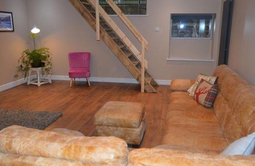 Dunragit House | Home Farm - The Dairy: Pet & Child Friendly Retreat