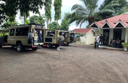 Moshi Cabin | Cozy Neneu Lodge: Guest Rated 9.6 with Family-Friendly Perks