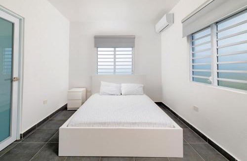 Canaboncito House | Home for 10 with Pool and Solar Panels in Caguas!