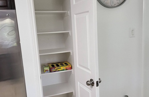 Maple Run House | Cozy Home for Rent with Kitchen Amenities Awaiting You