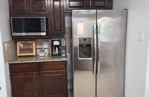 Maple Run House | Cozy Home for Rent with Kitchen Amenities Awaiting You