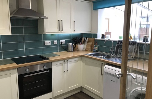 Cawsand Cottage | Cozy Cottage Retreat, Steps from Cawsand Beach & Pool