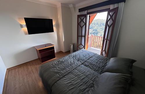 Alto do Capivari Hotel | Perfect Views of the Mountains with Family-Friendly Amenities