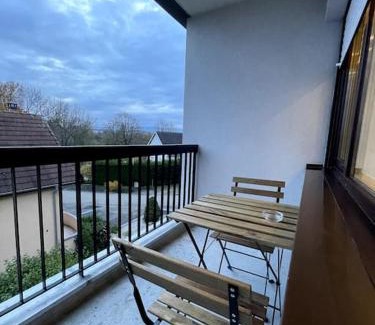 Bourgfelden Apartment | Cozy Home Green Touch - Child-Friendly Retreat Near Basel