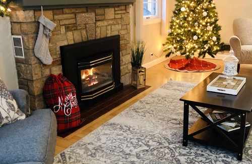 Fond du Lac House | Cozy Retreat in a Prime Location Near EAA Oshkosh