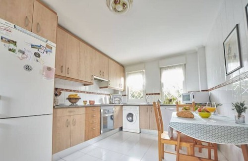Ribamontan al Monte House | Cozy Home in Cubas with Family-Friendly Amenities