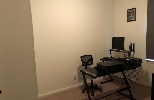 Downtown Apartment | Ideal Retreat: Home in Hampton - Perfect for Families