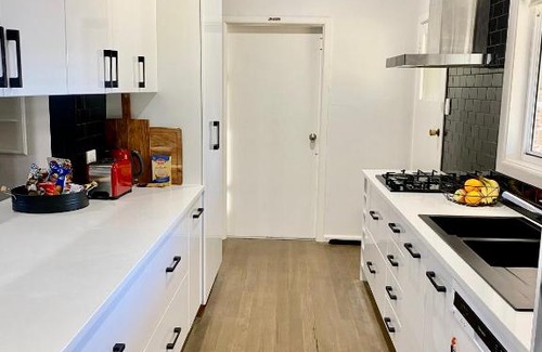 Hillvue House | Inviting Home in Hillvue: Family & Pet Friendly Retreat