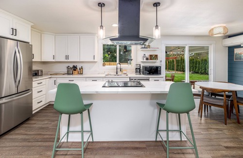 Lochsloy House | Ideal Family Retreat in Lake Stevens with Fenced Yard