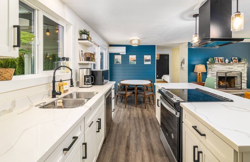 Lochsloy House | Ideal Family Retreat in Lake Stevens with Fenced Yard